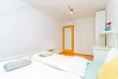Diplomat Quarter 2 Bdr Apt By Newave Apartments Budapešť